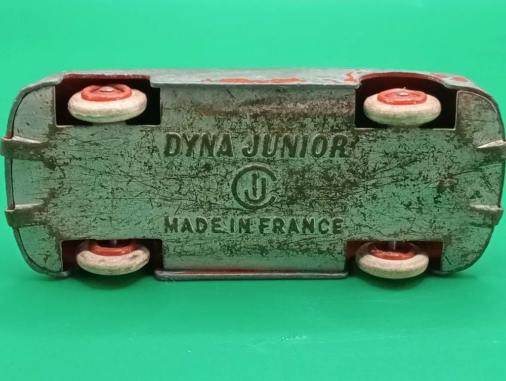 Panhard Dyna Junior CIJ.webp