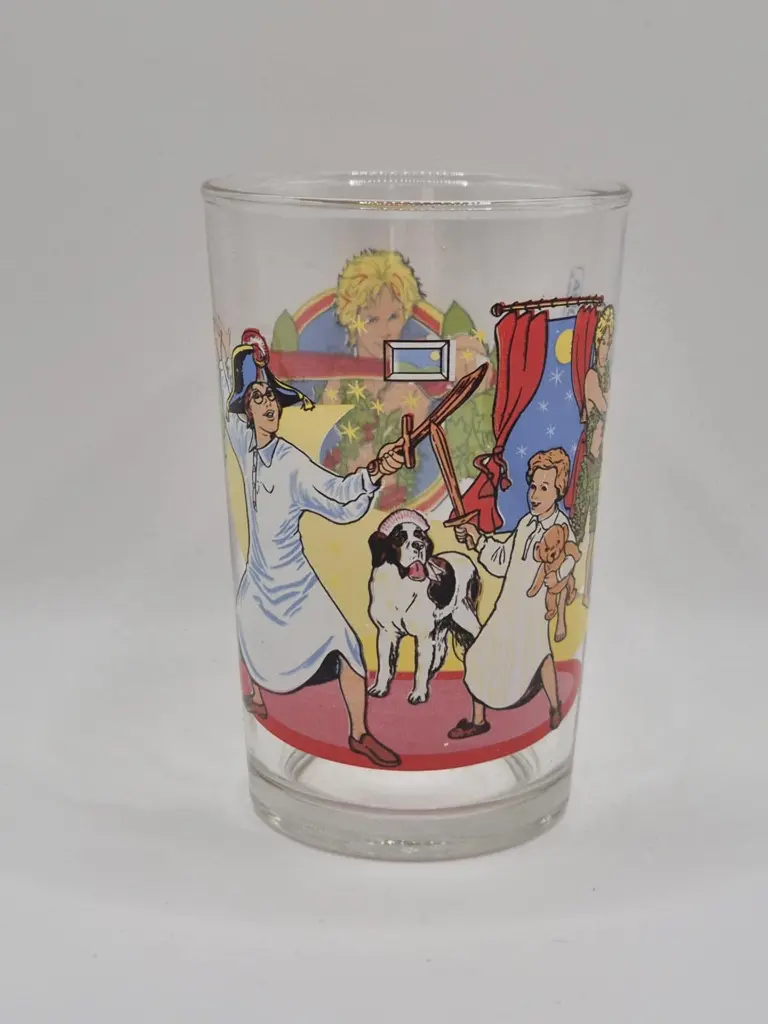 Verre Peter Pan Amora - scène de combat d'épées