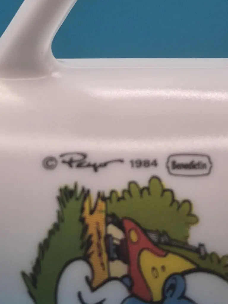 Tasse schtroumpfs Bénédictin 1984.webp