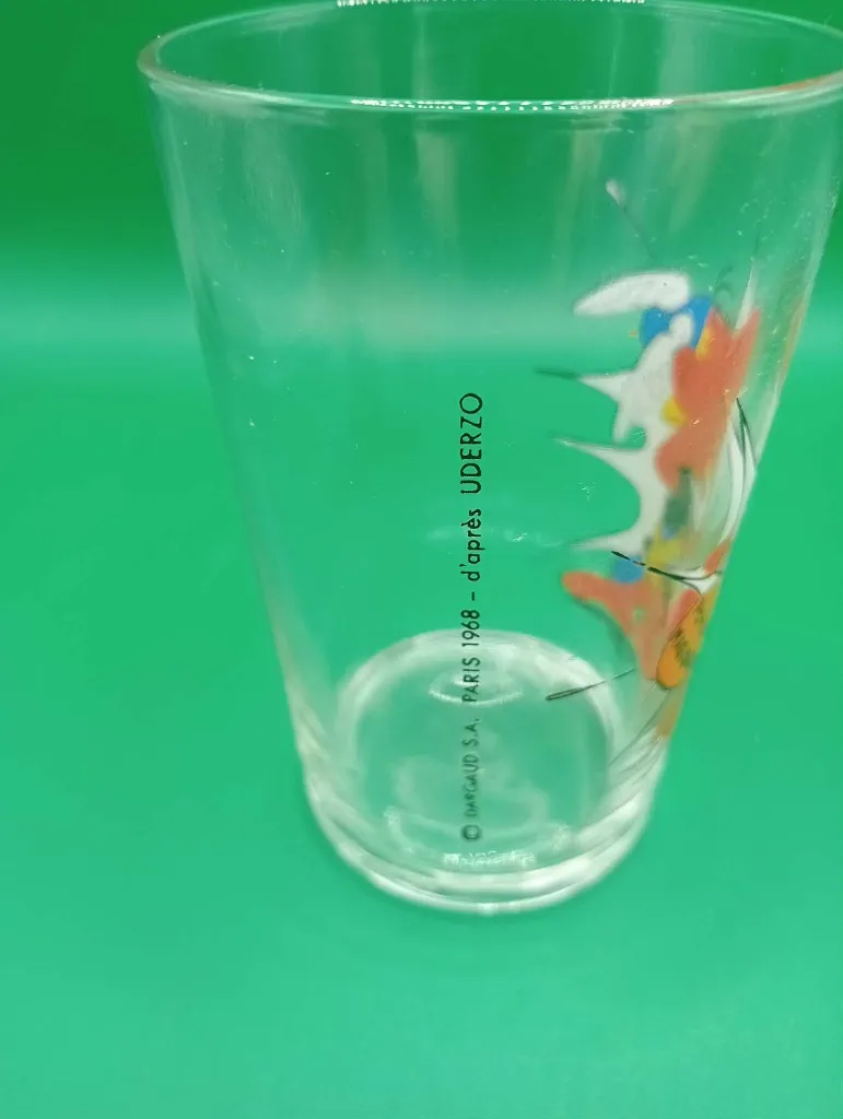 Verre Astérix 1968.webp