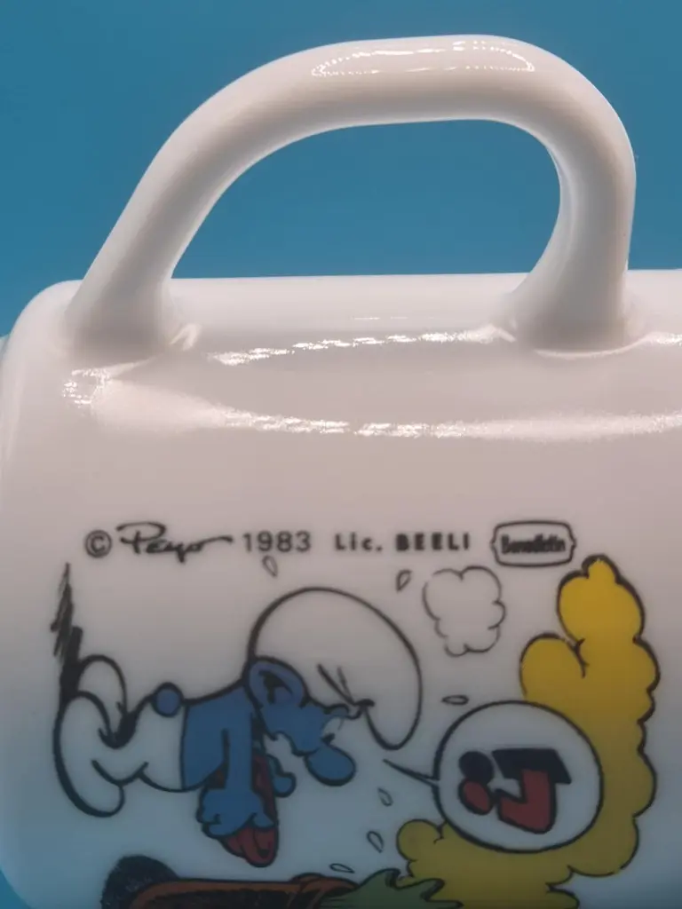 Tasse schtroumpfs Bénédictin 1983.webp