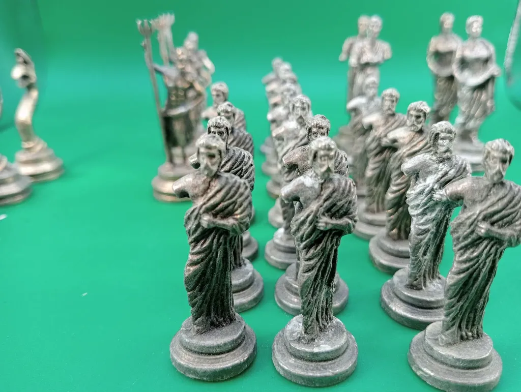 Jeu d’échecs métal – mythologie gréco‑romaine