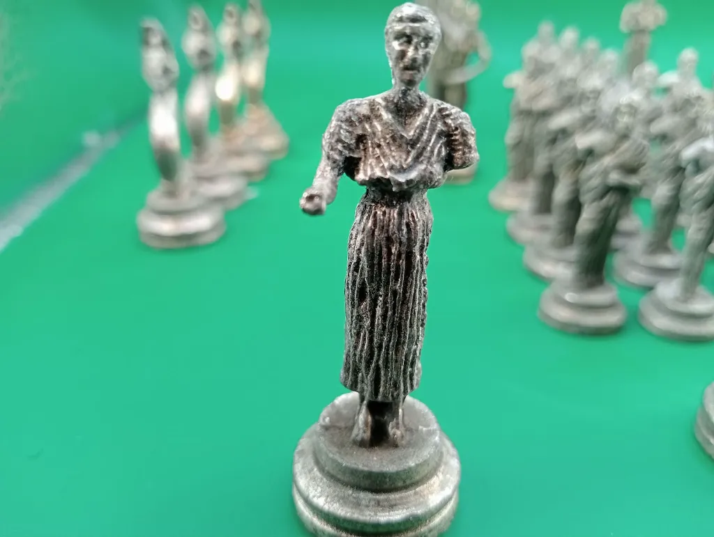 Jeu d’échecs métal – mythologie gréco‑romaine