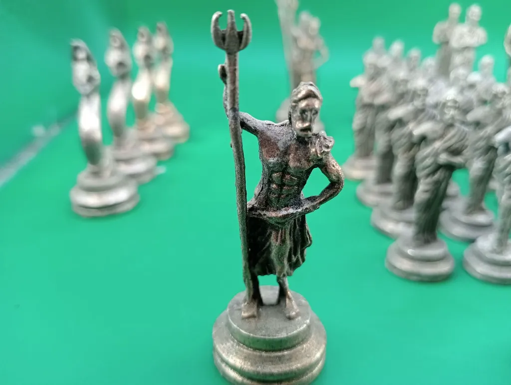 Jeu d’échecs métal – mythologie gréco‑romaine