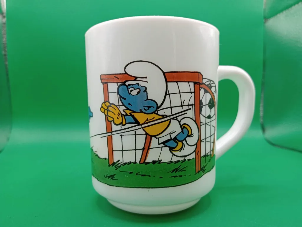 Tasse Schtroumpfs Football.webp