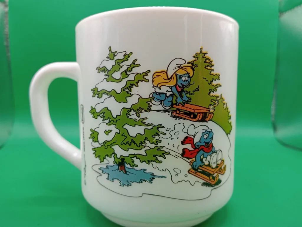 Tasse Schtroumpfs 1985.webp