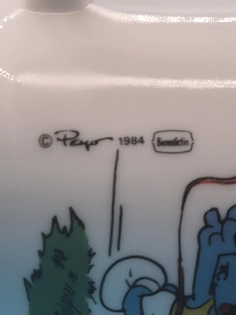 Tasse schtroumpfs Bénédictin 1984.webp