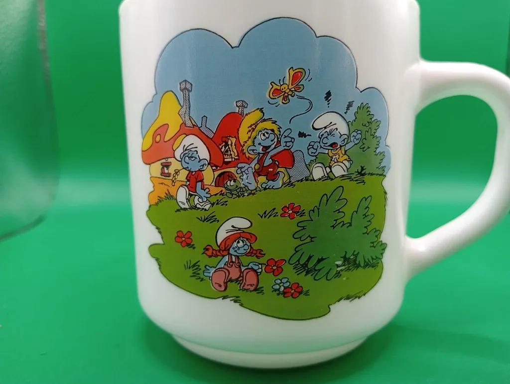 Tasse Schtroumpfs Village & Gargamel.webp