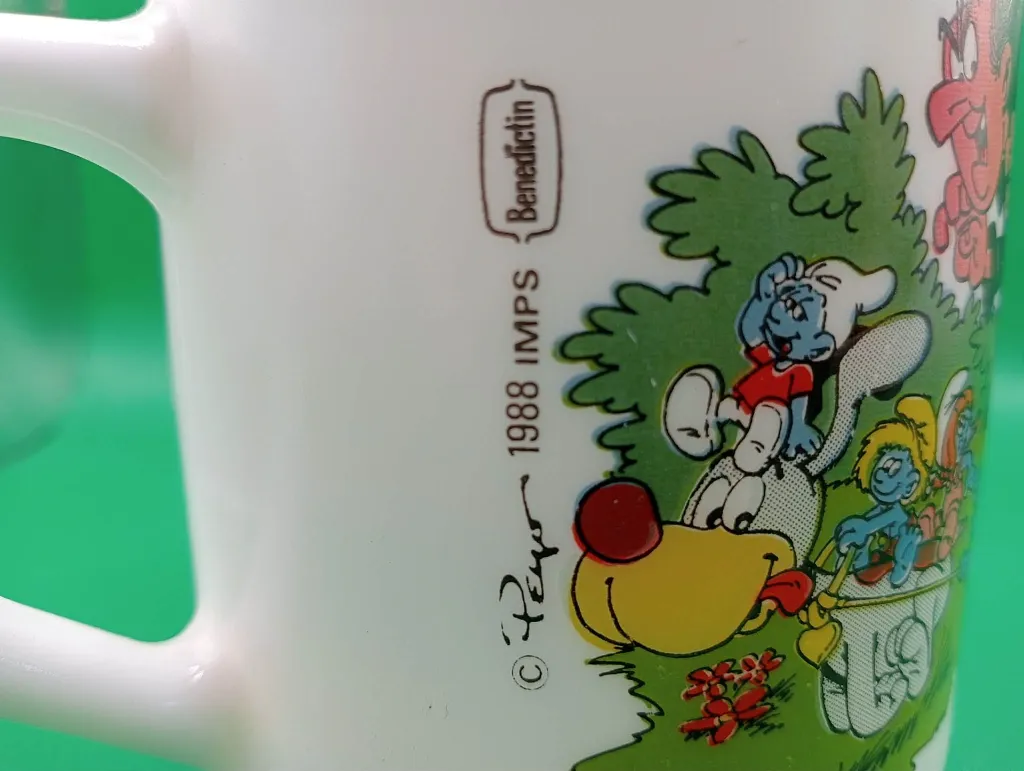 Tasse Schtroumpfs Village & Gargamel.webp