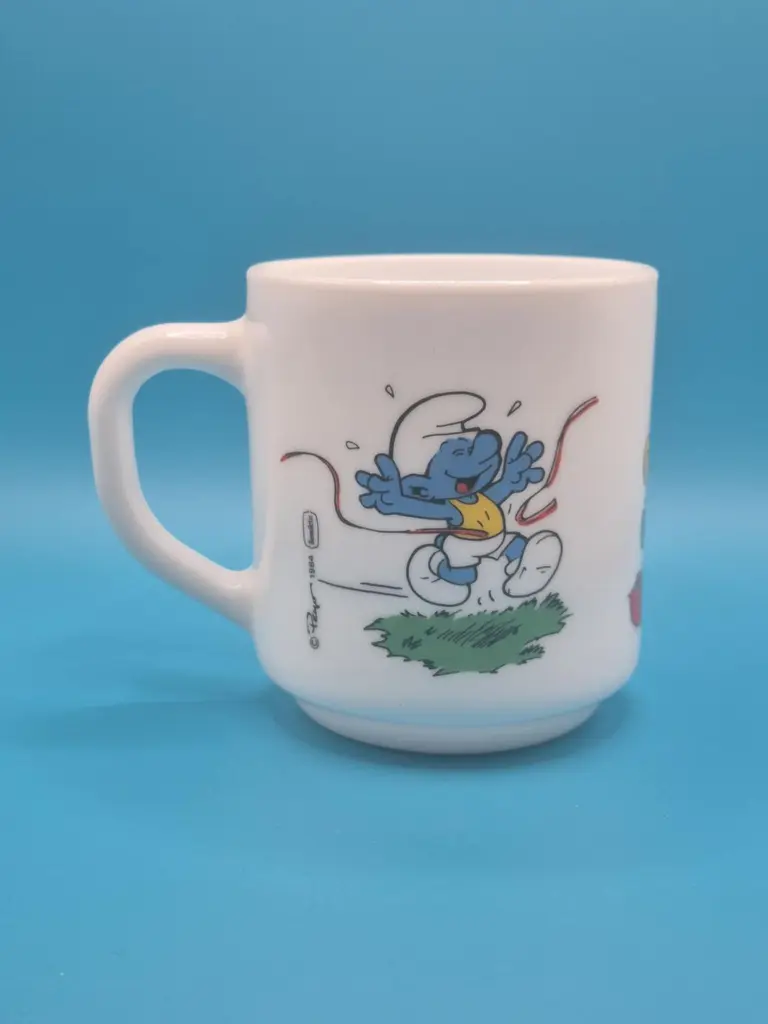 Tasse schtroumpfs Bénédictin 1984.webp