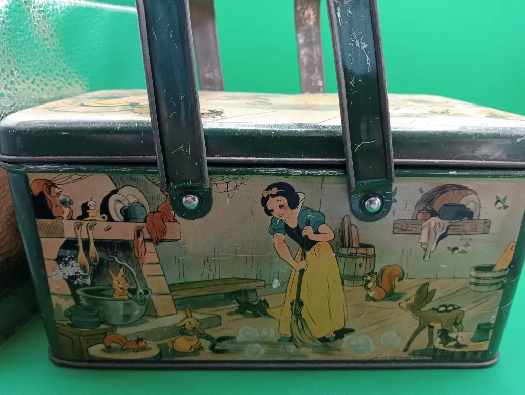 Boîte métallique vintage Blanche‑Neige – J. Schuybroek S.A. – Disney