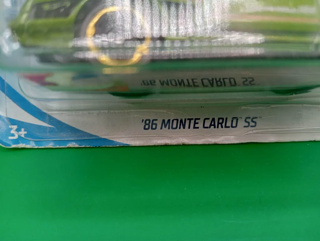 Hot Wheels ‘86 Monte Carlo SS.webp