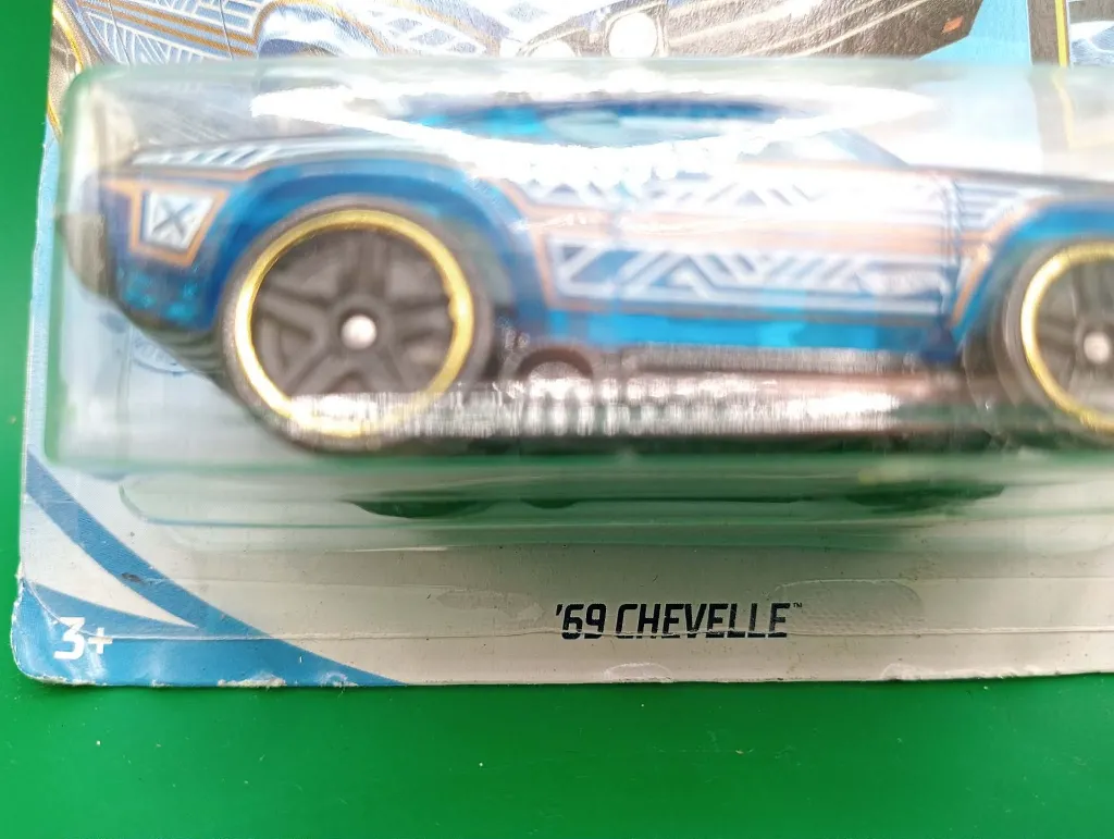 Hot Wheels ‘69 Chevelle X‑Raycers.webp