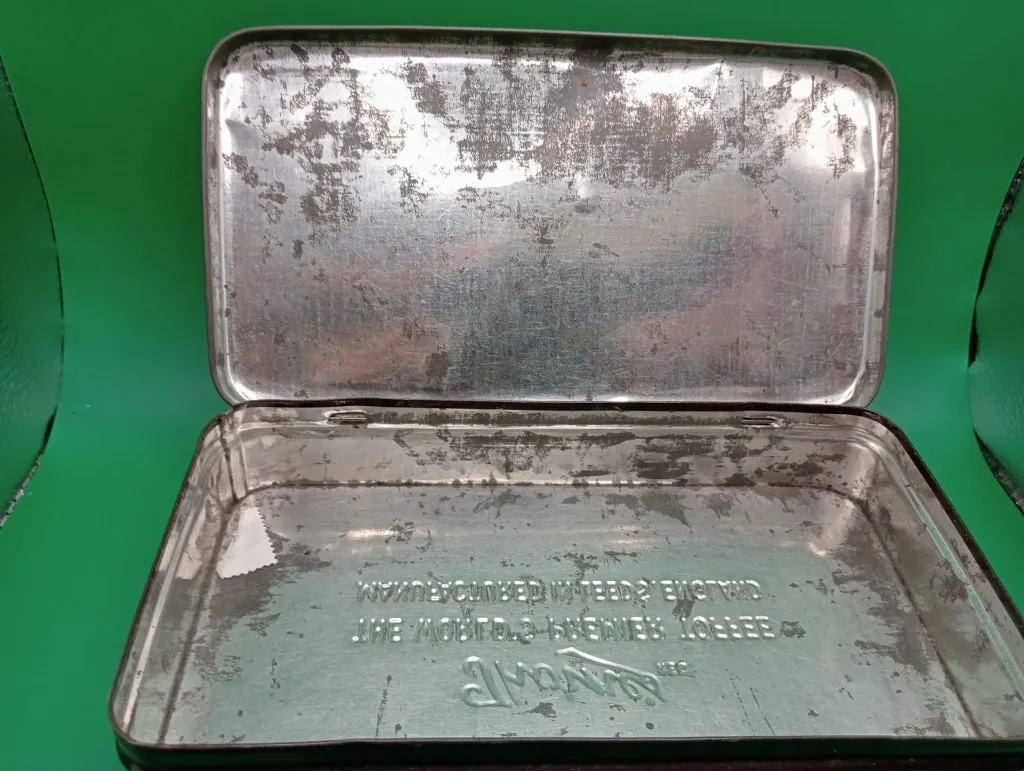 Boîte Thorntons “Dickensian Memories” – Toffee tin vintage – 19×11×4 cm