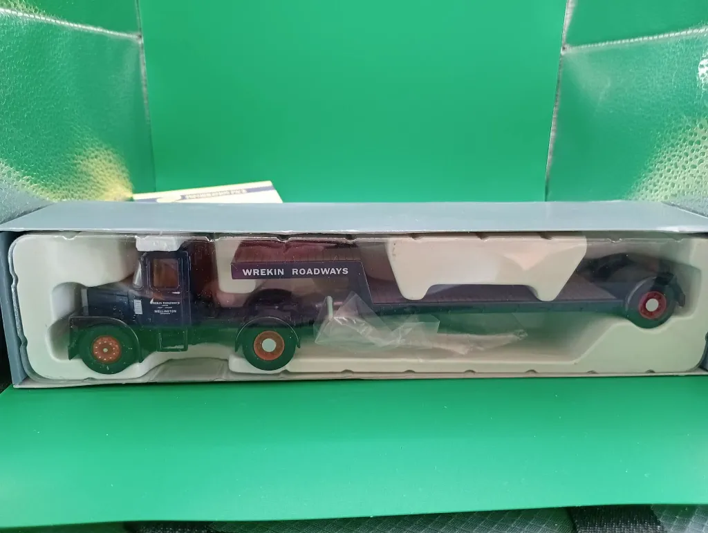 Corgi Classics 16701 édition limitée 03947/6700 .webp