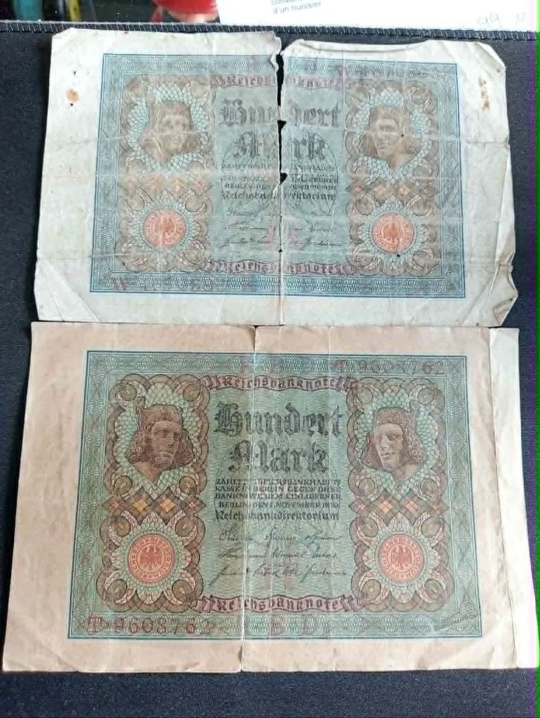 Lot de 2 billets allemands 100 Mark – Reichsbanknote – 1922 – billet de banque – vintage – recto portraits médiévaux et verso motifs géométriques.webp