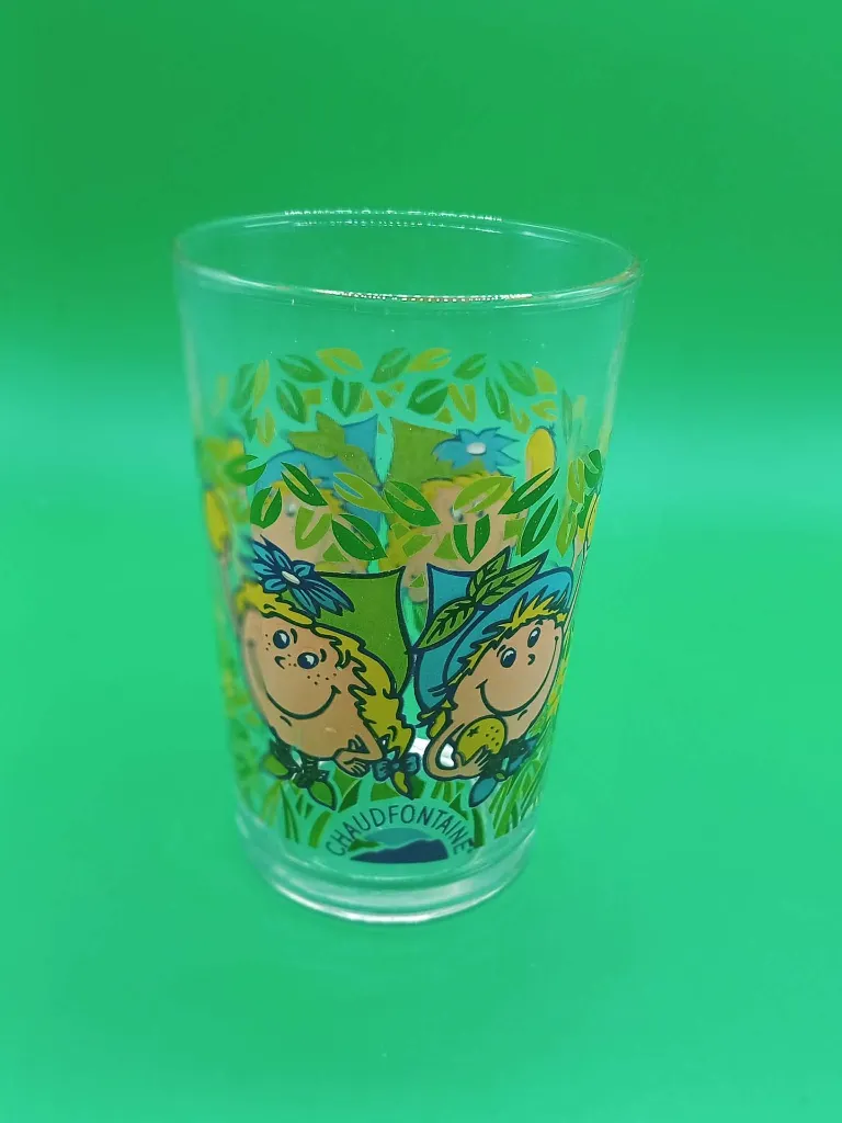 Verre Chaudfontaine – personnages fleurs – décor nature – illustration colorée vintage