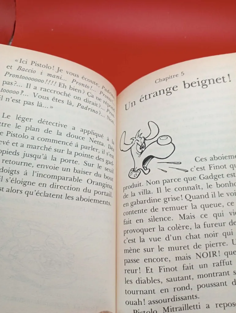 Livre L'Inspecteur Gadget va-t-il se marier ? – Hachette – 1988 – livre jeunesse – vintage – couverture illustrée avec Gadget et une femme brune mangeant une pizza