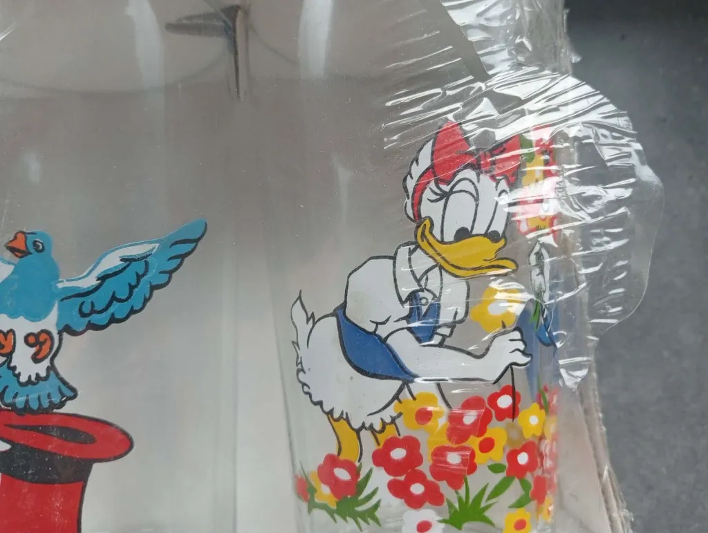 Set de 6 verres Disney – Verrerie Champenoise – 1980 – verres à orangeade de collection – vintage – boîte d'origine sous film plastique transparent sérigraphiée Verrerie Champenoise avec illustrations colorées de Donald Duck