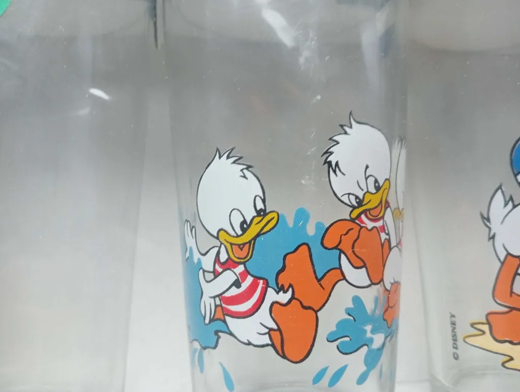 Set de 6 verres Disney – Verrerie Champenoise – 1980 – verres à orangeade de collection – vintage – boîte d'origine sous film plastique transparent sérigraphiée Verrerie Champenoise avec illustrations colorées de Donald Duck
