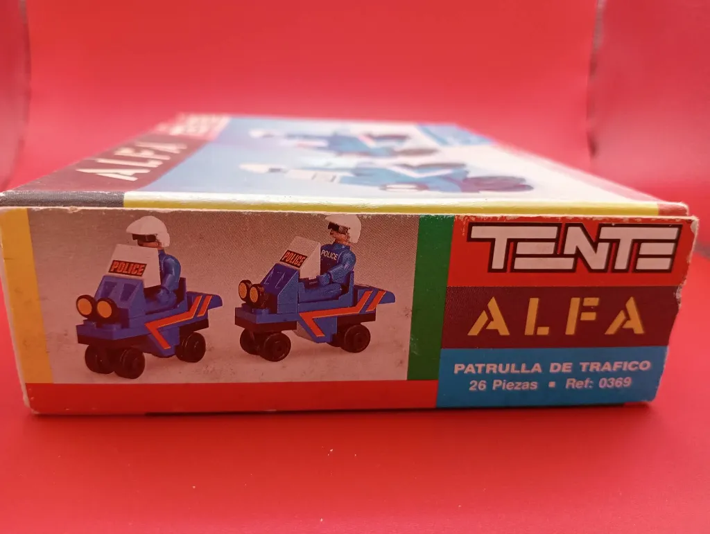 TENTE ALFA Patrulla de Tráfico Ref 0369 26 piezas, boîte scellée jamais ouverte, jeu de construction vintage police