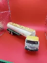 Dinky Supertoys 944 – Meccano England – Shell BP Fuel Tanker – camion citerne miniature – vintage – cabine blanche et toit jaune avec traces d’usure
