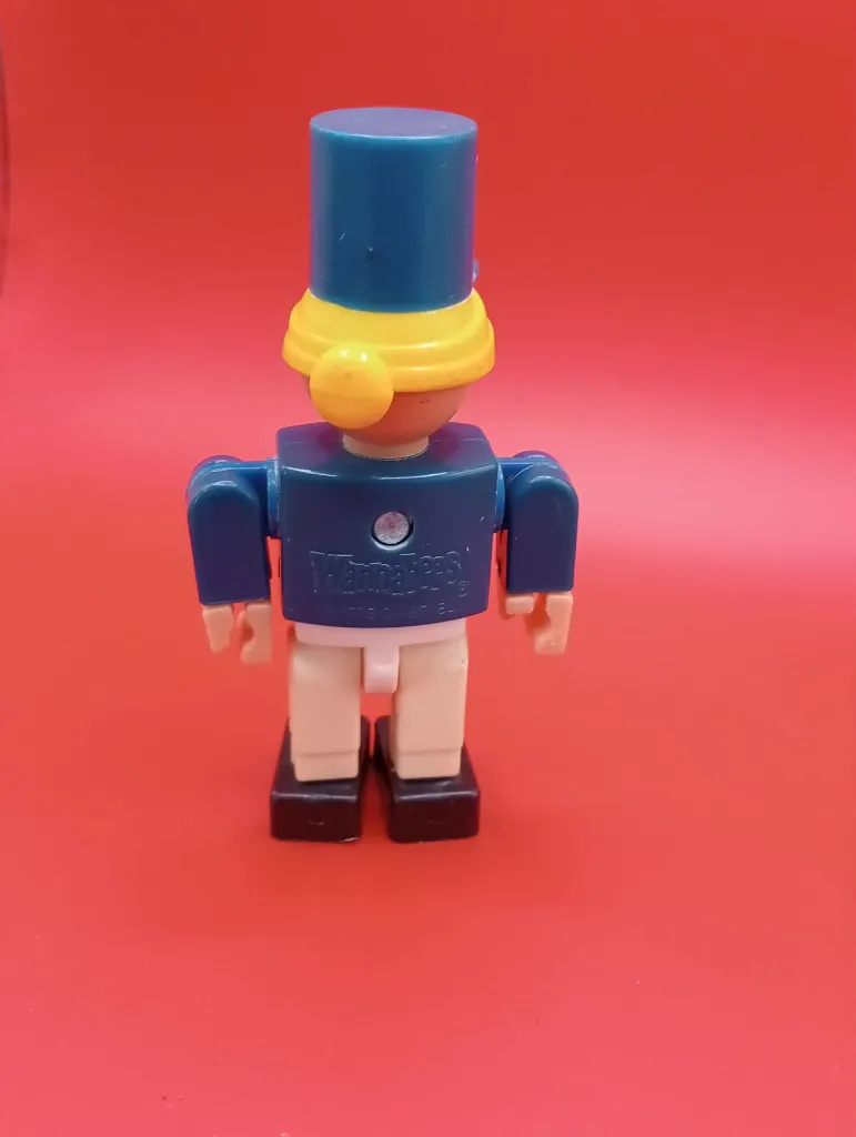 Figurine Wannabees – Gabriel – 1975 – figurine articulée en plastique – vintage – uniforme bleu décor doré avec haut chapeau bleu et cheveux jaunes