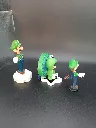 Lot de 3 figurines Luigi Nintendo – Luigi sur nuage blanc – Luigi Grenouille avec décor rabattable – Luigi en mouvement – univers Super Mario – figurines en plastique vintage