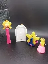 Lot Princesse Peach – figurines en robe rose avec couronne dorée – figurine devant arche blanche – figurine sur support étoile rose et jaune – tête Peach sur support rose
