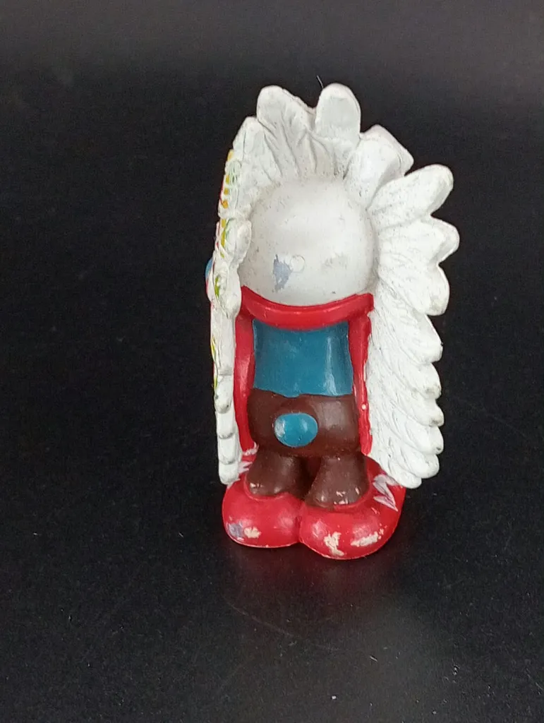 Figurine Schtroumpf Chef Indien – Schleich 20144 – Peyo 1981 – figurine PVC vintage – W. Germany – coiffe blanche et peinture usée