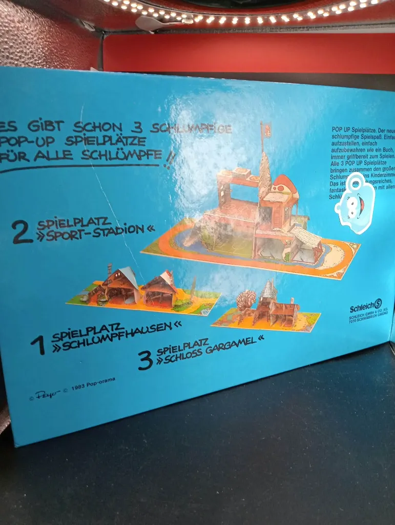 Schtroumpforama Pop-Up n°2 – Schleich 41102 – 1983 – aire de jeux Sport-Stadion – décor cartonné dépliant – sans figurines – boîte d’origine usée