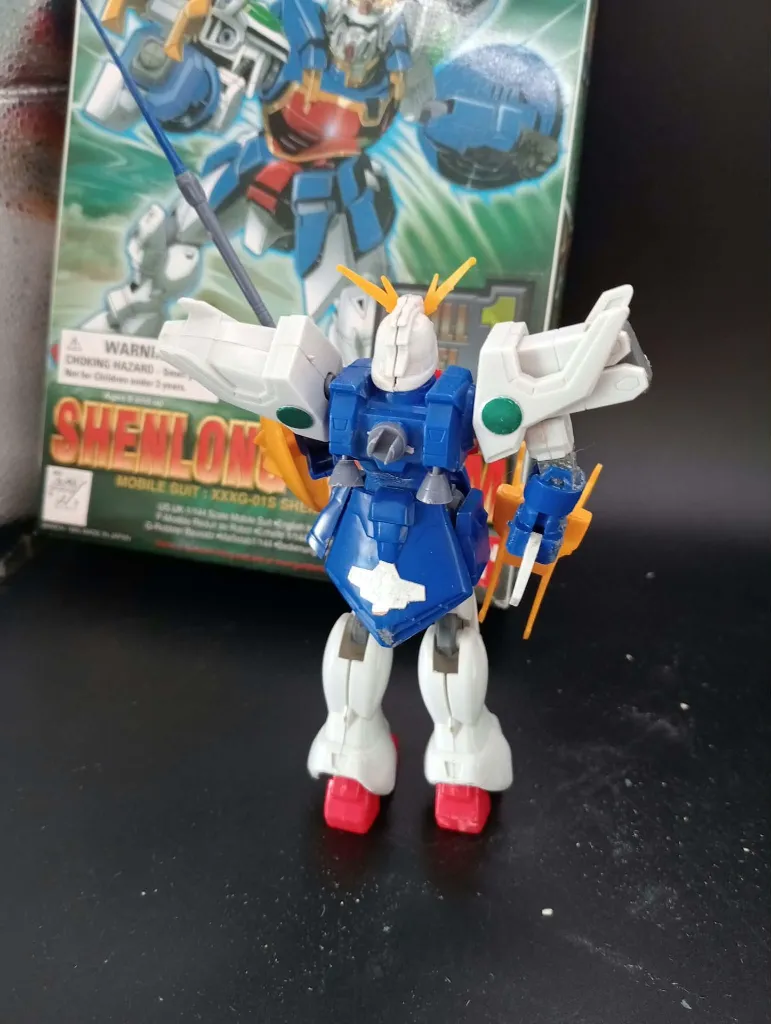 Shenlong Gundam XXXG-01S – Bandai – 1995 – maquette Gundam Wing 1/144 – montée complète – boîte, notice, lance et bouclier présents