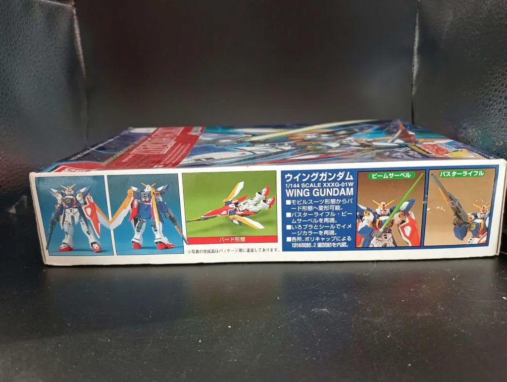 Kit épave Wing Gundam XXXG-01W Bandai 1995 à l’échelle 1/144, maquette montée incomplète avec bouclier et boîte d’origine, pour pièces, custom ou restauration