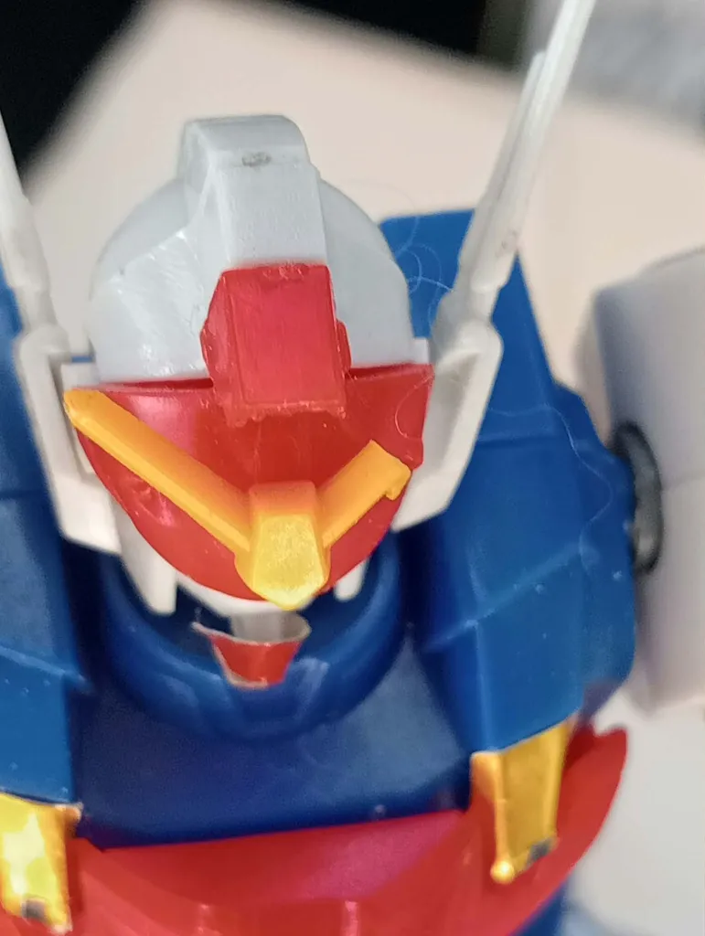 Kit épave Shenlong Gundam XXXG-01S Bandai 1995 échelle 1/144, figurine montée incomplète et endommagée avec antenne cassée et boîte d’origine abîmée