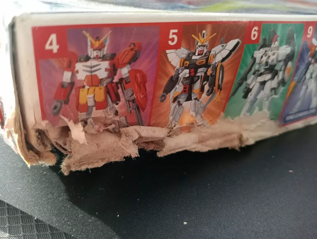 Gundam Epyon OZ-13MS – Bandai 1995 – maquette Gundam Wing 1/144 montée complète – armure rouge et noire – boîte d’origine