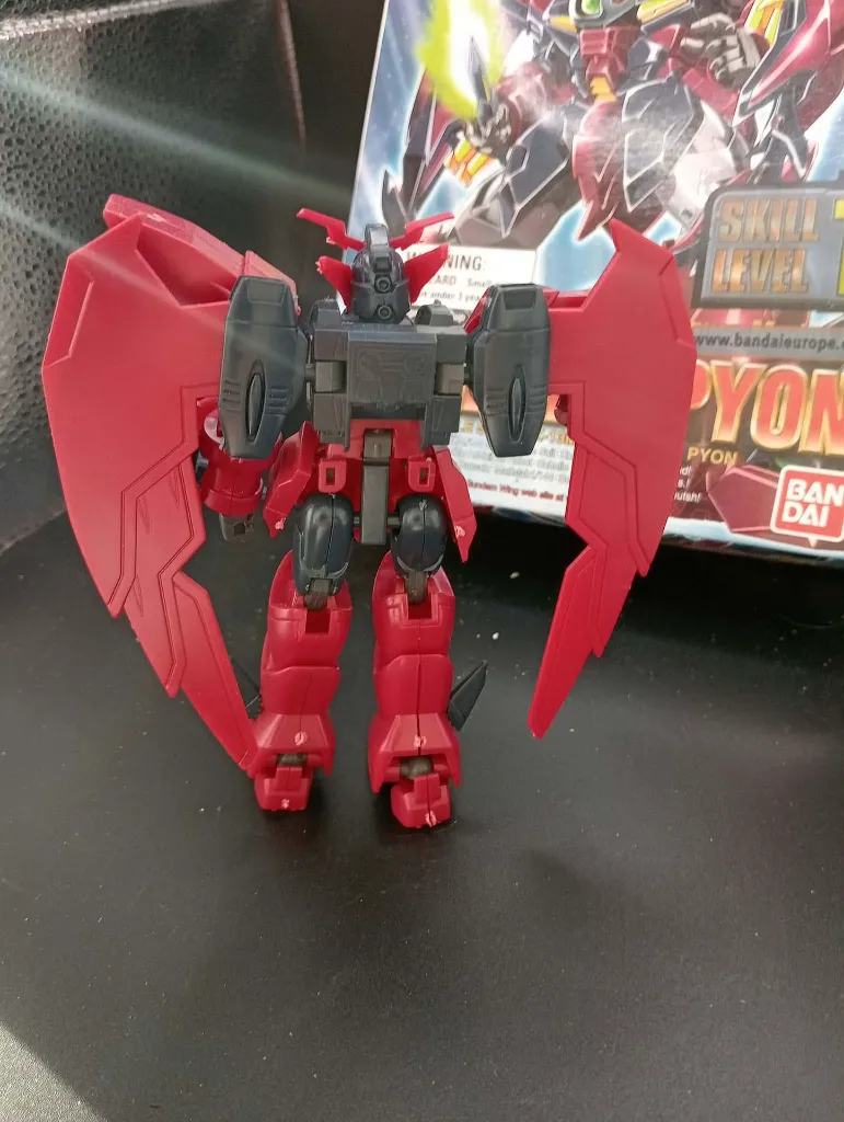 Gundam Epyon OZ-13MS – Bandai 1995 – maquette Gundam Wing 1/144 montée complète – armure rouge et noire – boîte d’origine