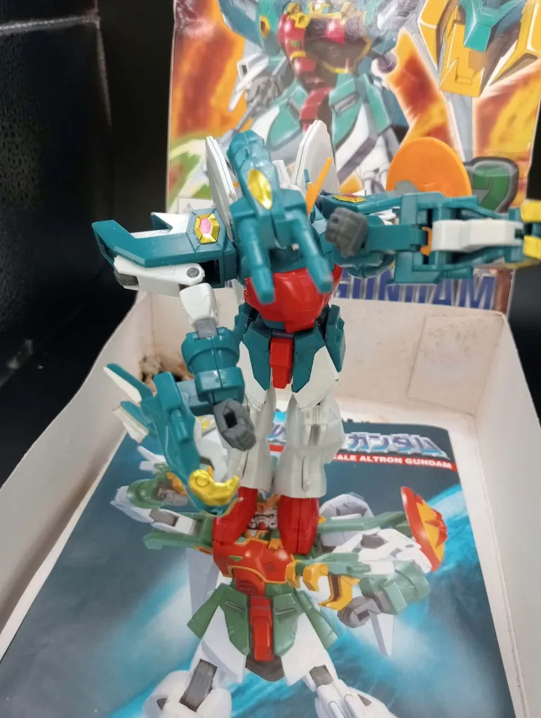 Figurine Altron Gundam XXXG-01S2 Bandai 1995 à l’échelle 1/144, maquette montée complète avec Dragon Fangs, trident, boîte et notice d’origine