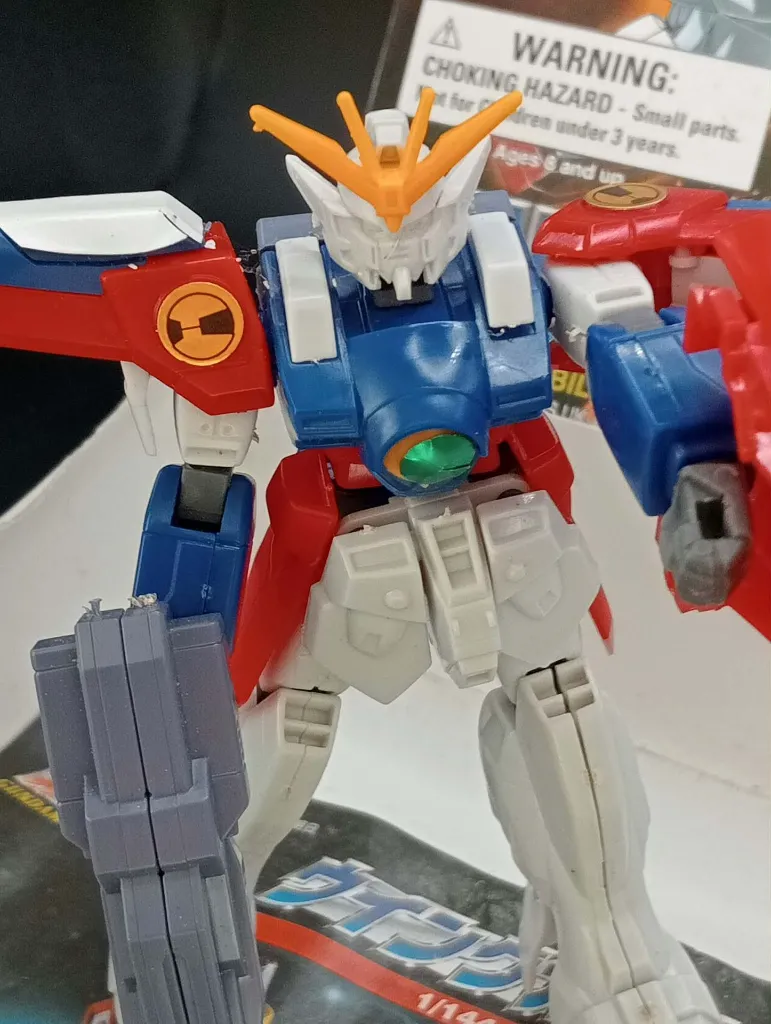 Wing Gundam Zero XXXG-00W0 Bandai 1995 – maquette 1/144 montée complète – Twin Buster Rifle et ailes présents – boîte d’origine fortement abîmée
