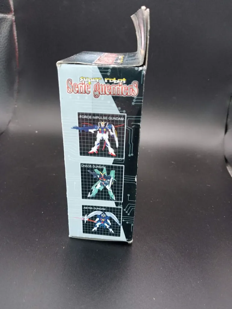 Ancienne maquette non officielle Force Impulse Gundam Série Guerriers distribuée sous la marque DM Mangas, pièces couleur sous sachet, boîte et notice illustrée