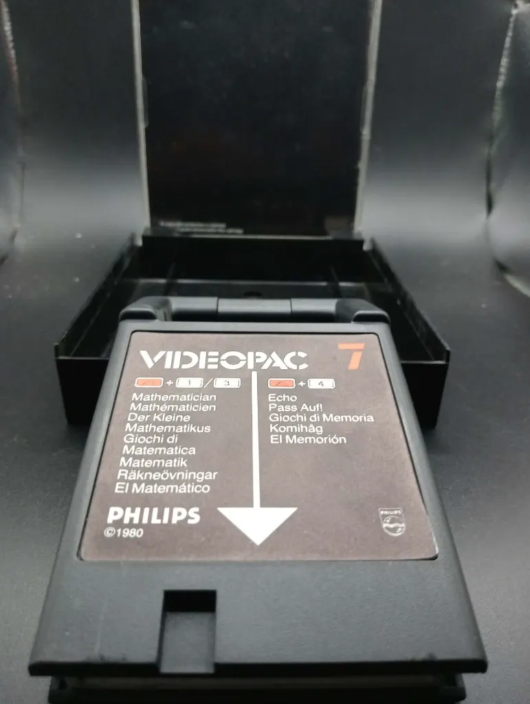Educational Philips Videopac 7 Mathematician Echo game from 1980 with black cartridge, illustrated hard case and original manual for G7000