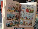 Deutsches Walt Disney Lustiges Taschenbuch Nummer 25 Tick Trick und Track räumen auf mit rosa Umschlag und den drei Neffen von Donald mit Reinigungsgeräten