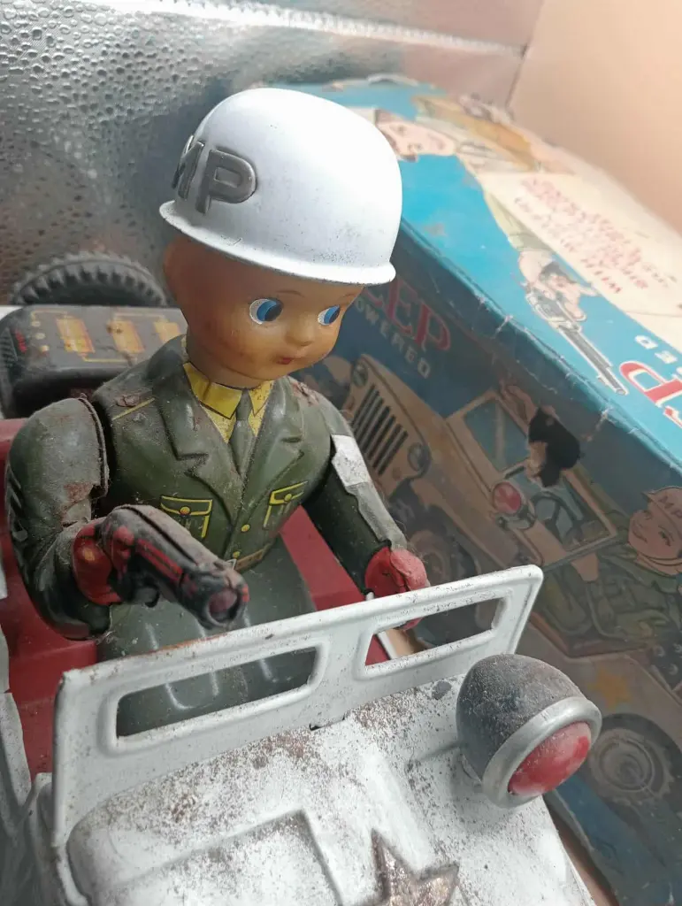 MP Jeep – Vintage 1960s – Mystery Action – Rare avec boîte !