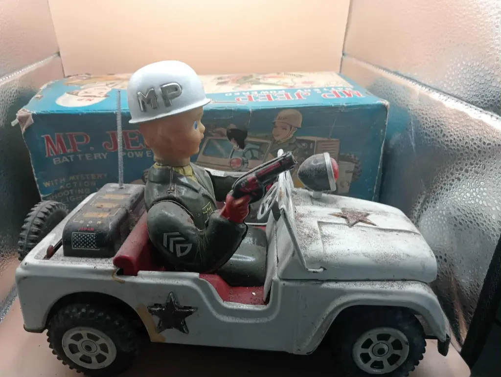 MP Jeep – Vintage 1960s – Mystery Action – Rare avec boîte !