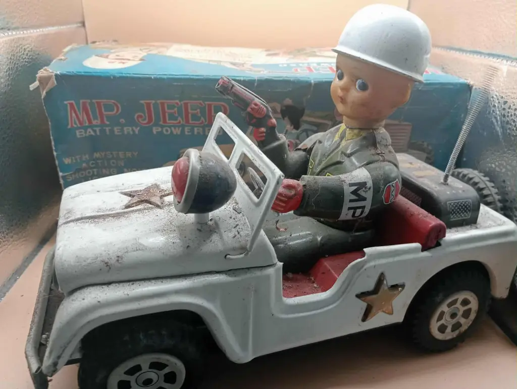 MP Jeep – Vintage 1960s – Mystery Action – Rare avec boîte !