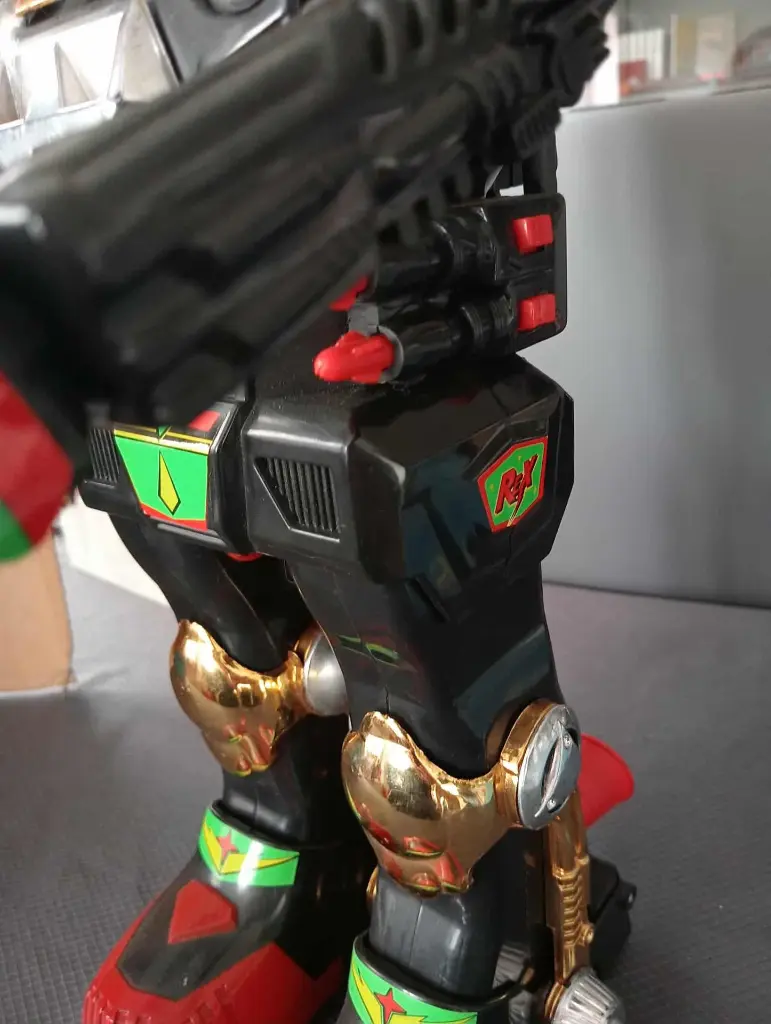 Electronic Patrol Robot 2001 – Vintage