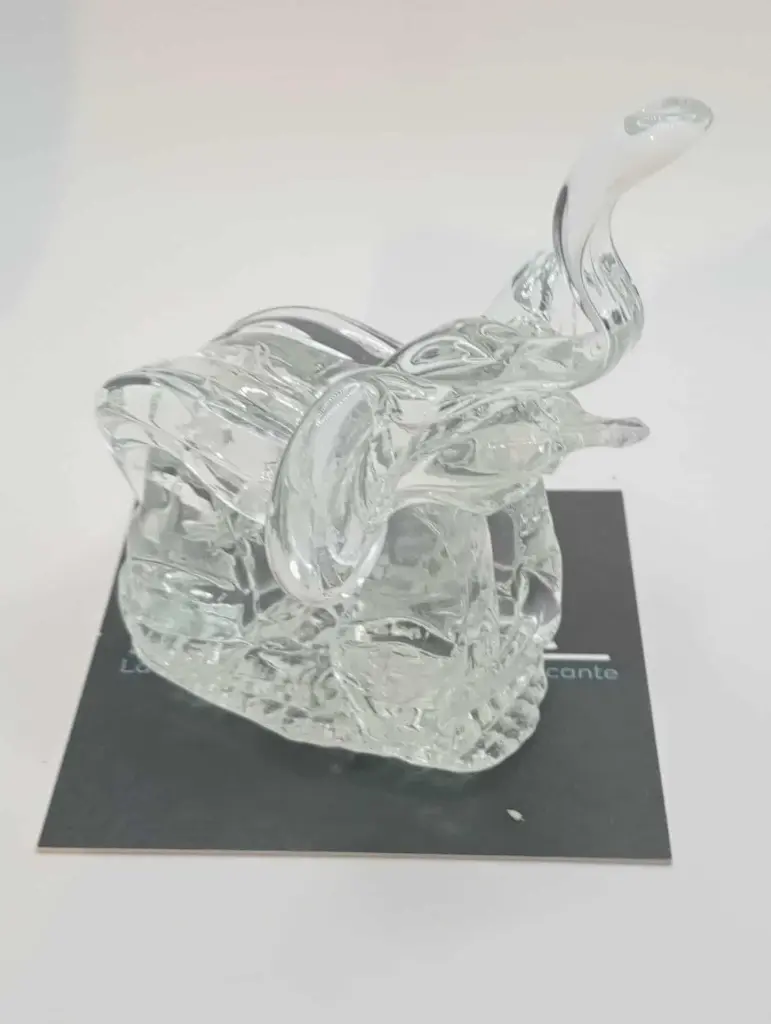 Éléphant en verre