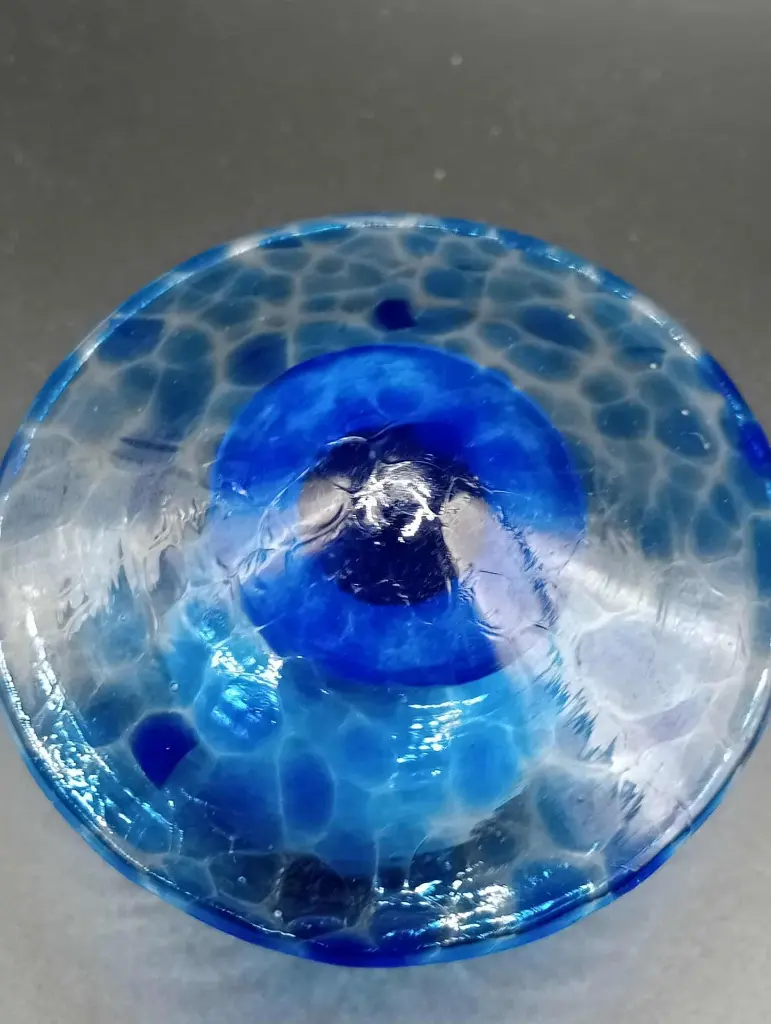 Petit champignon en verre soufflé bleu