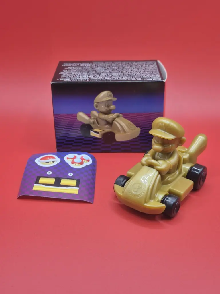 Jouet Mario Kart couleur OR ( Mc Do )