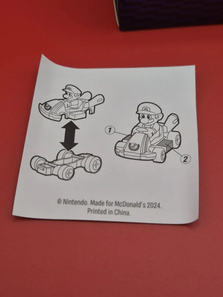Jouet Mario Kart couleur OR ( Mc Do )