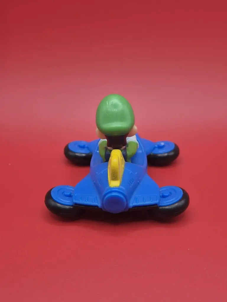 Figurine Luigi en kart bro-kant.com